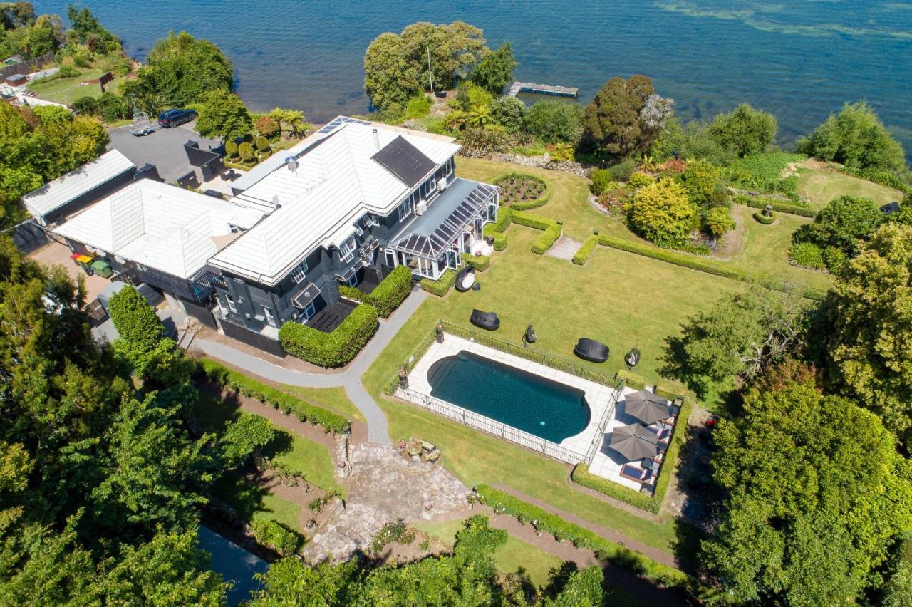 Black Swan Lakeside Boutique Hotel Rotorua Eksteriør billede